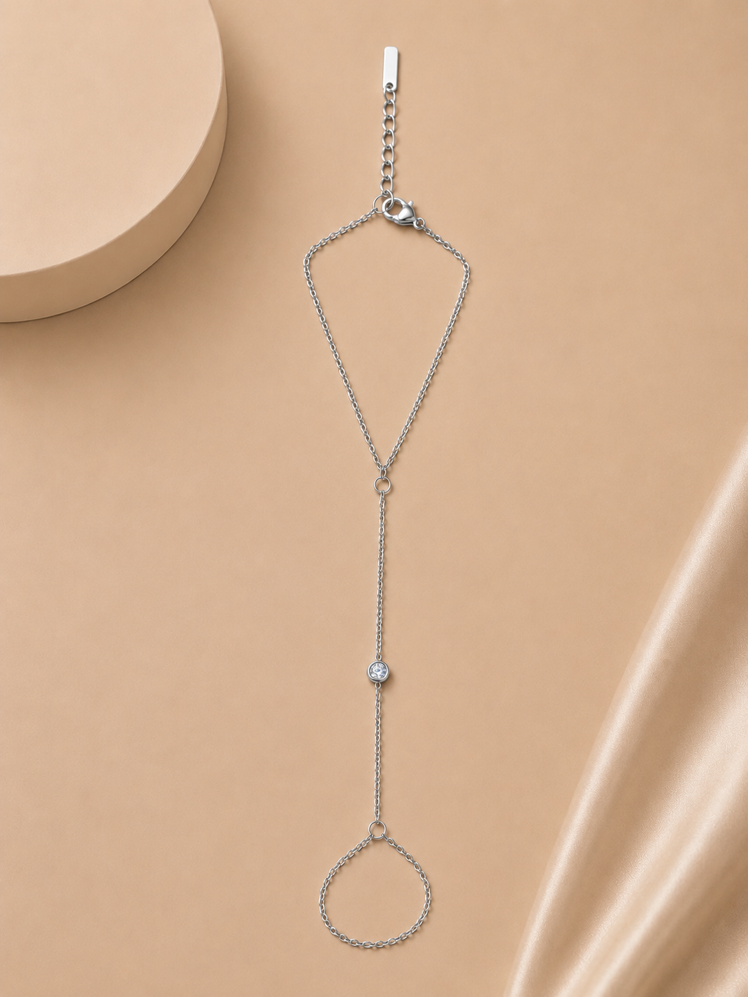 Isa Hand Chain