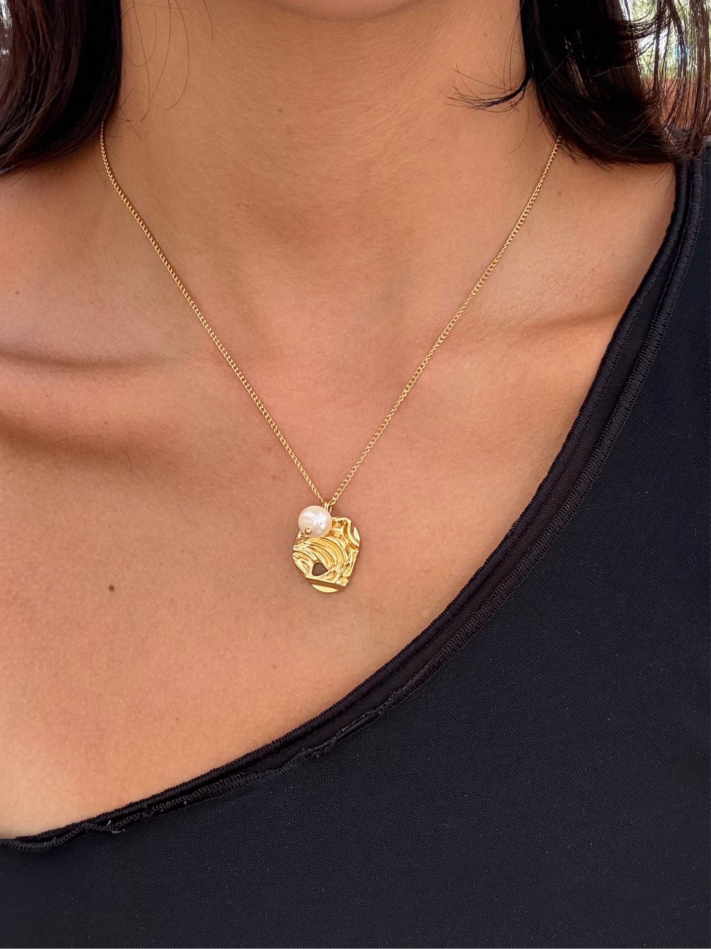 Mila Necklace