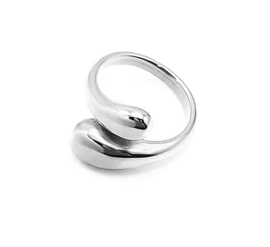 Claudia Ring