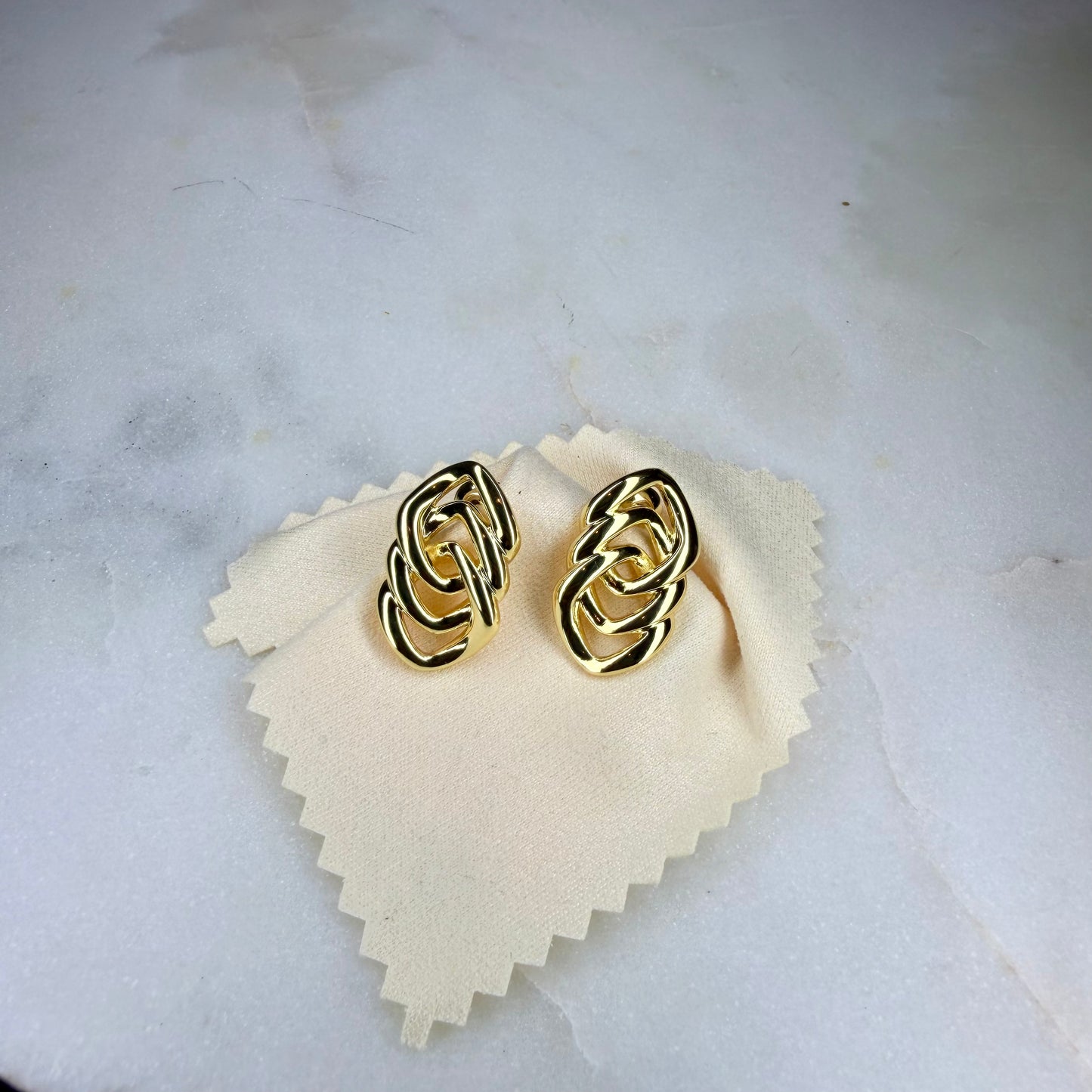 Sandra Vertical Earrings