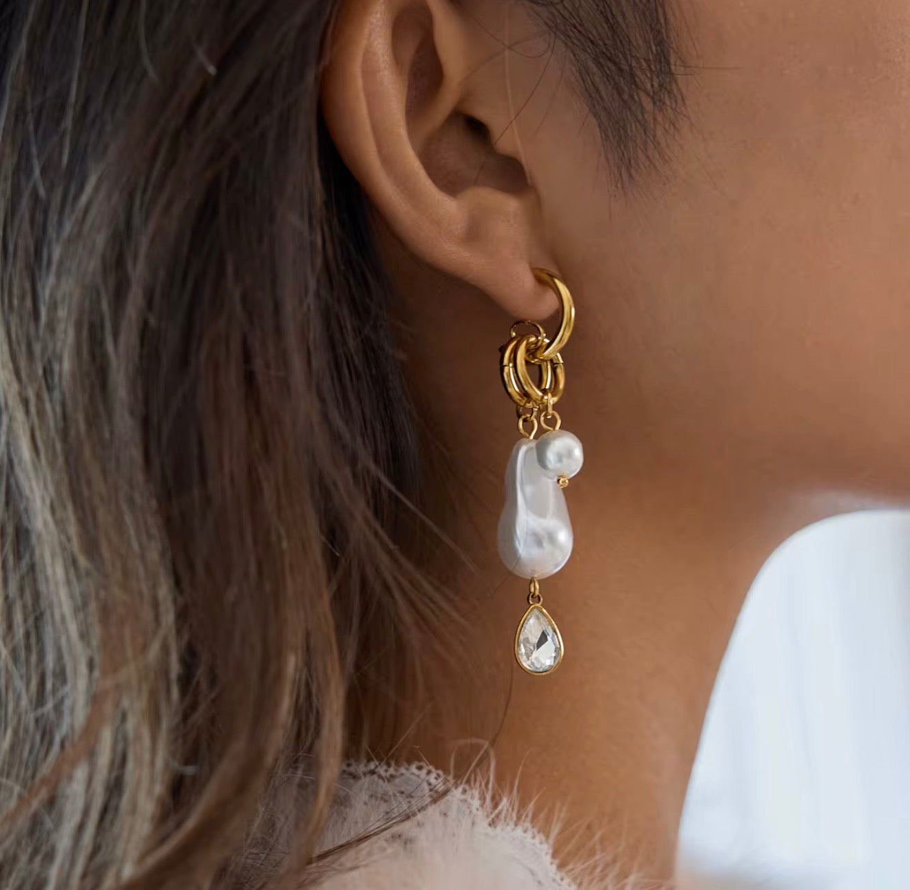 Double Pearl w Stone Earrings