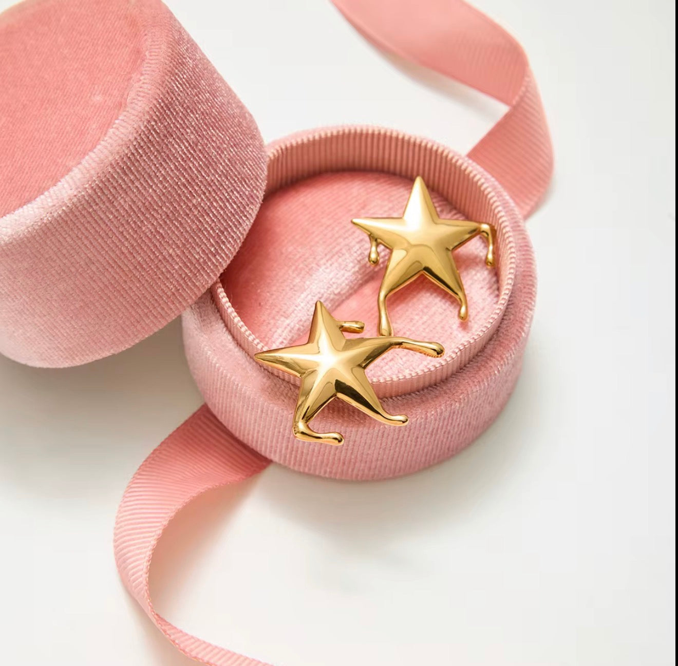 Melting Star Earring