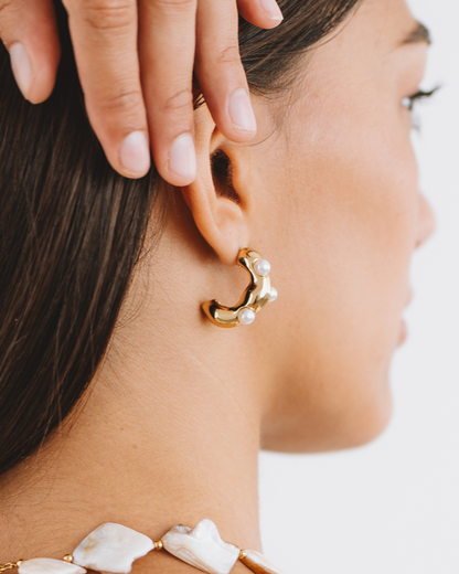 Mila Hoops