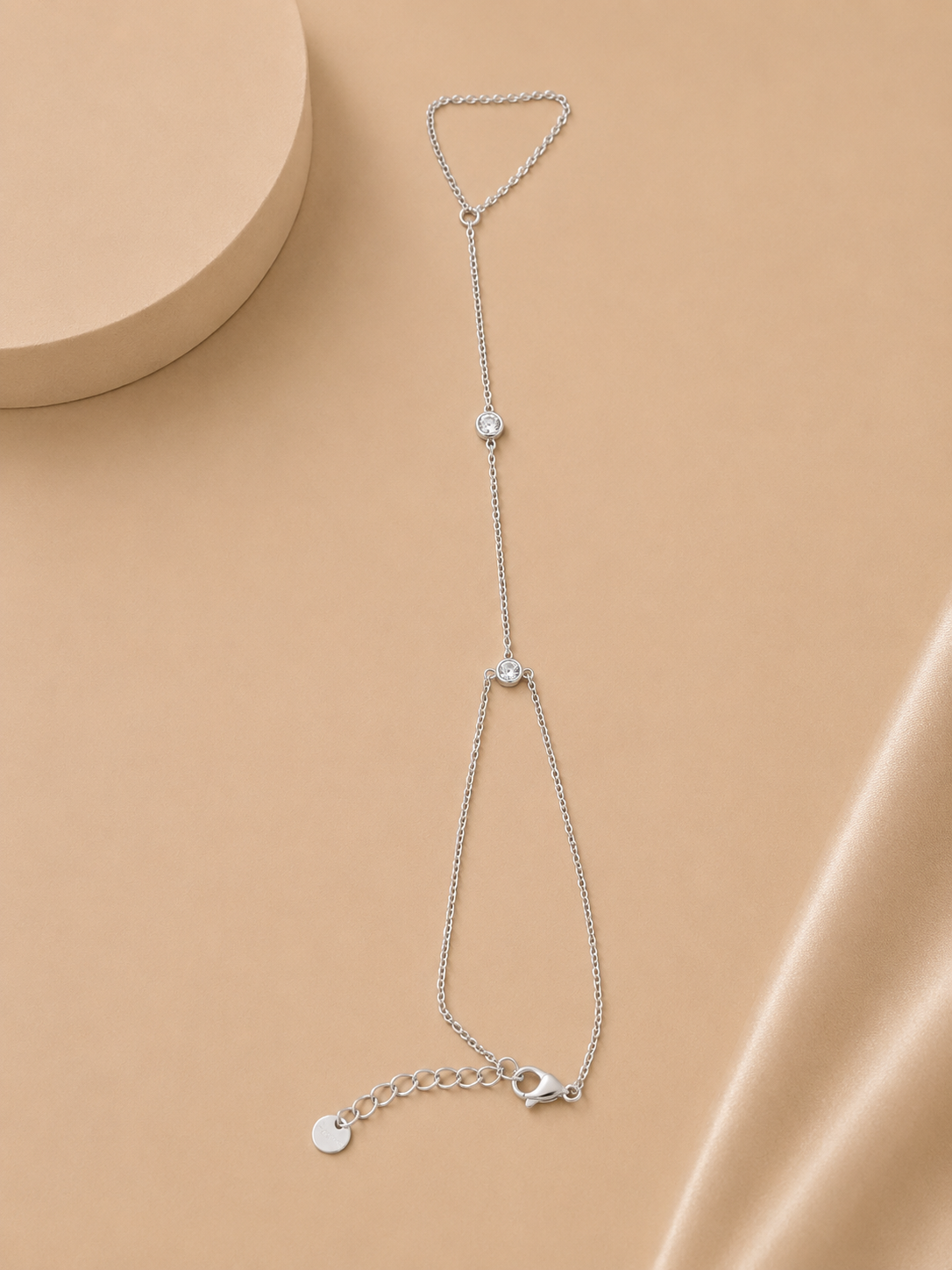 Sara Hand Chain