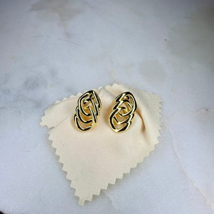 Sandra Vertical Earrings