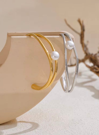 Nicole Bangle