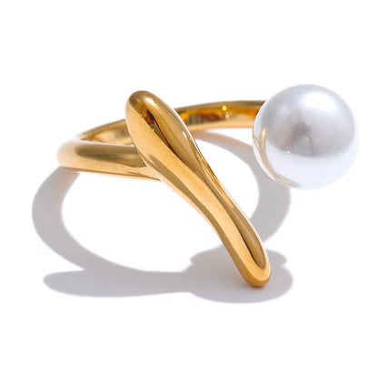 Nicole Ring