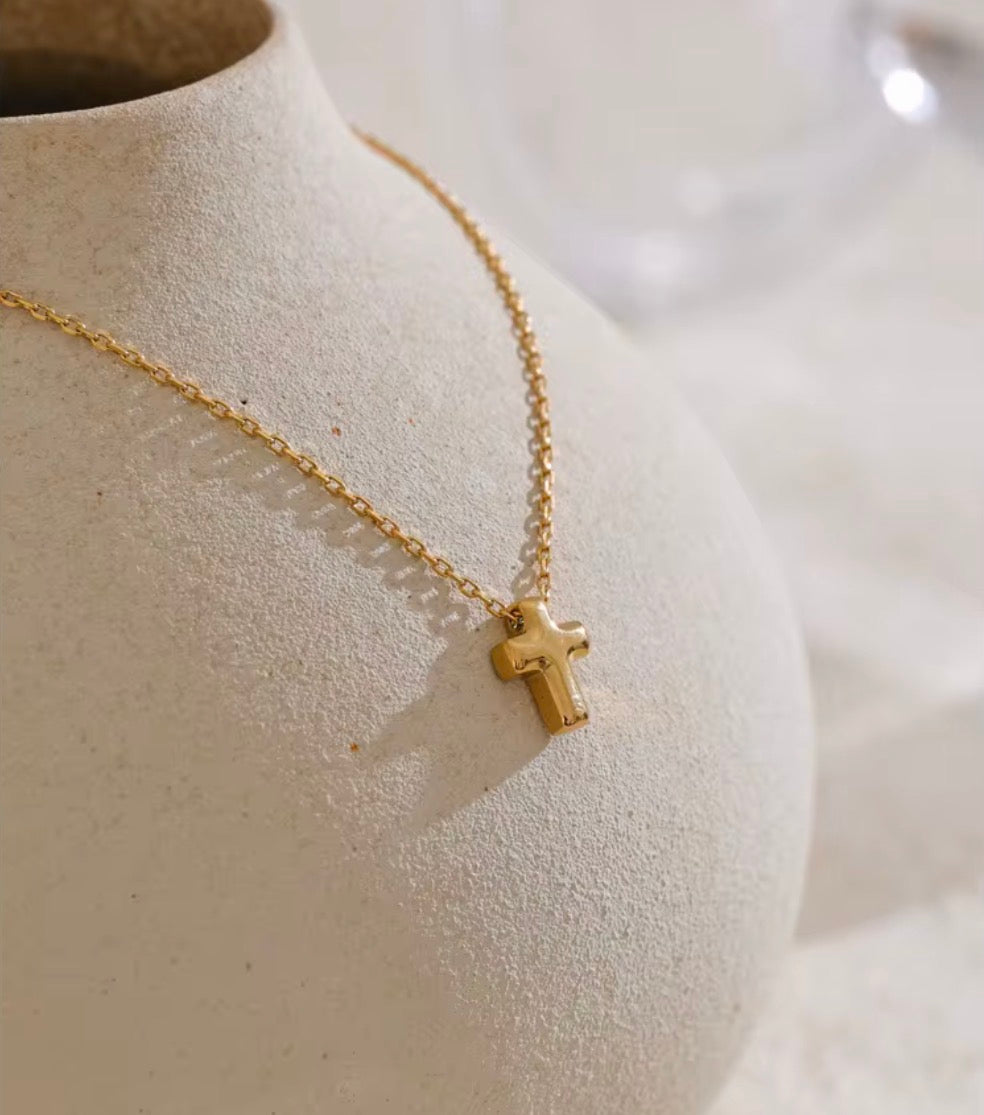 Minimalistic Cross Necklace