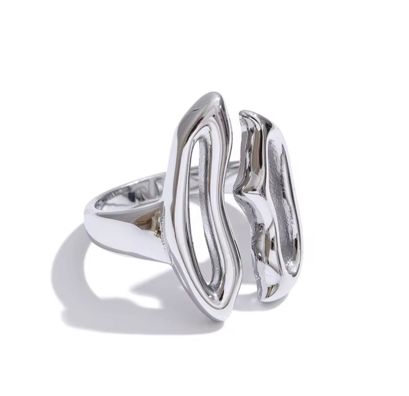 Kiss Ring
