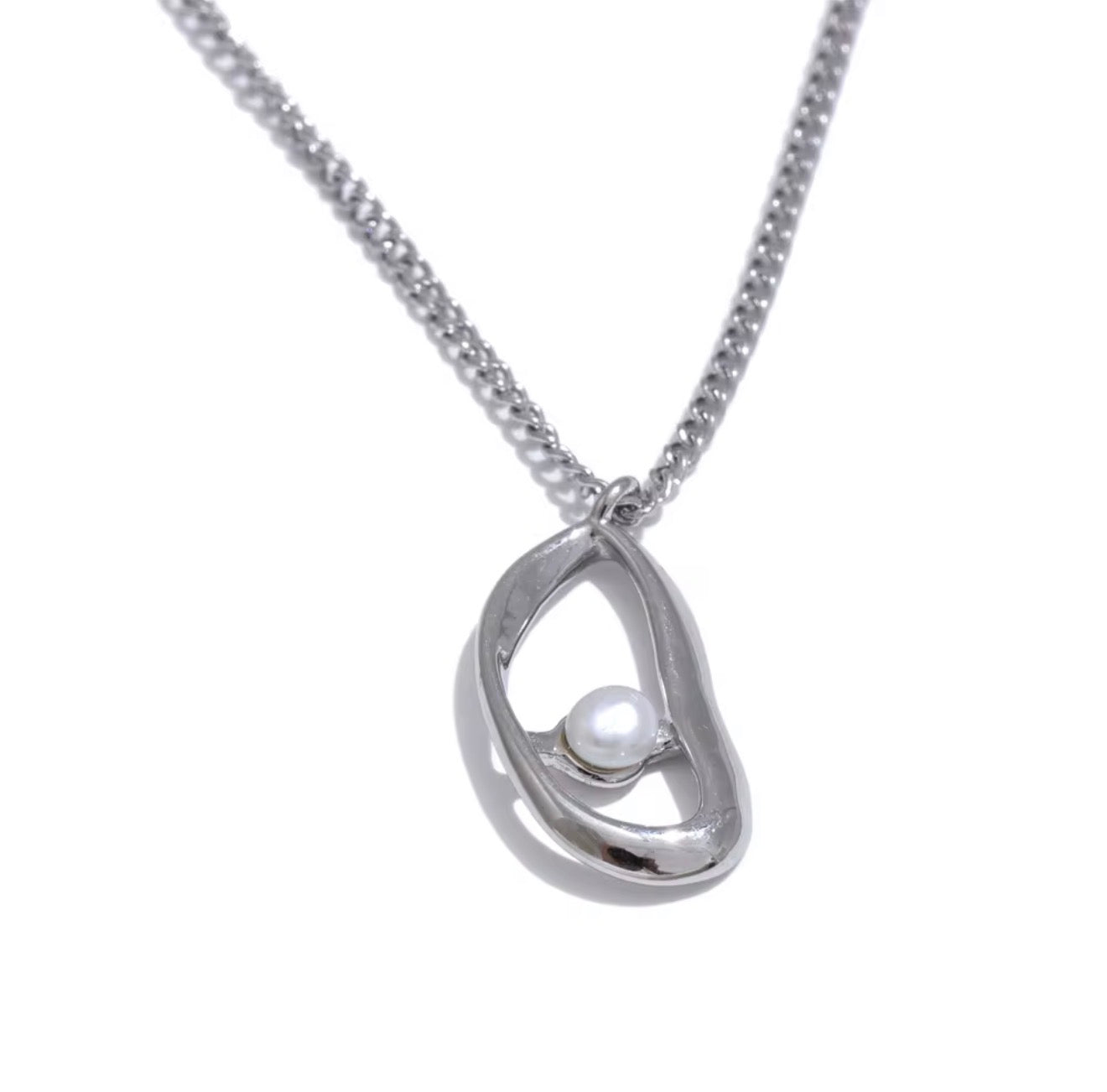 Naomi Necklace