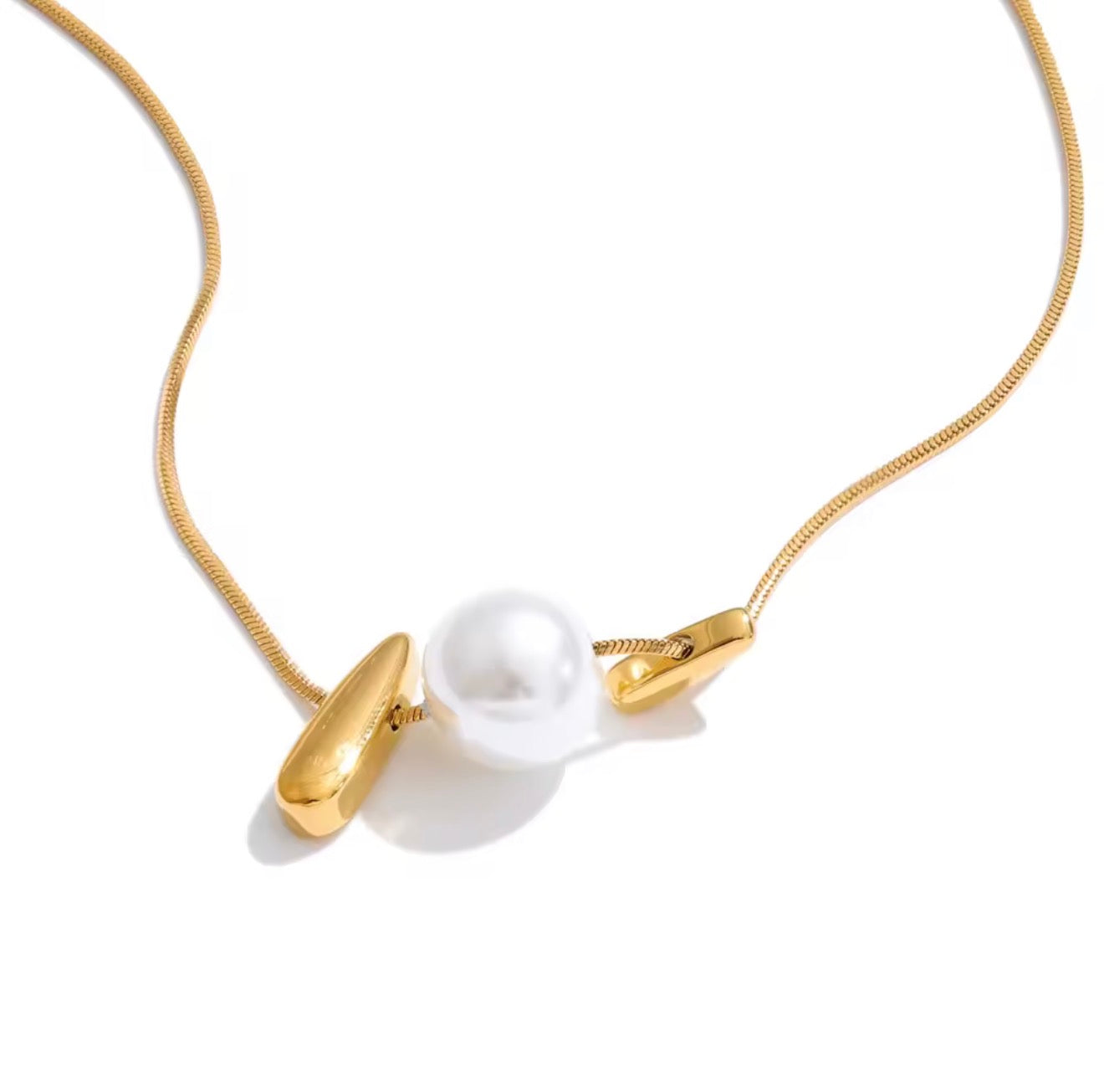 Lola Necklace