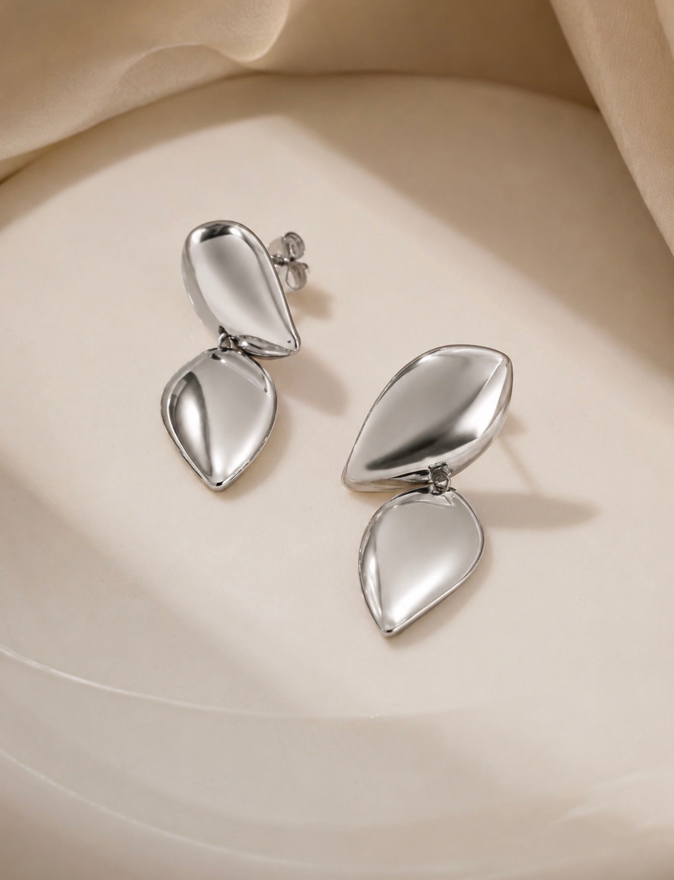 Sara Earrings