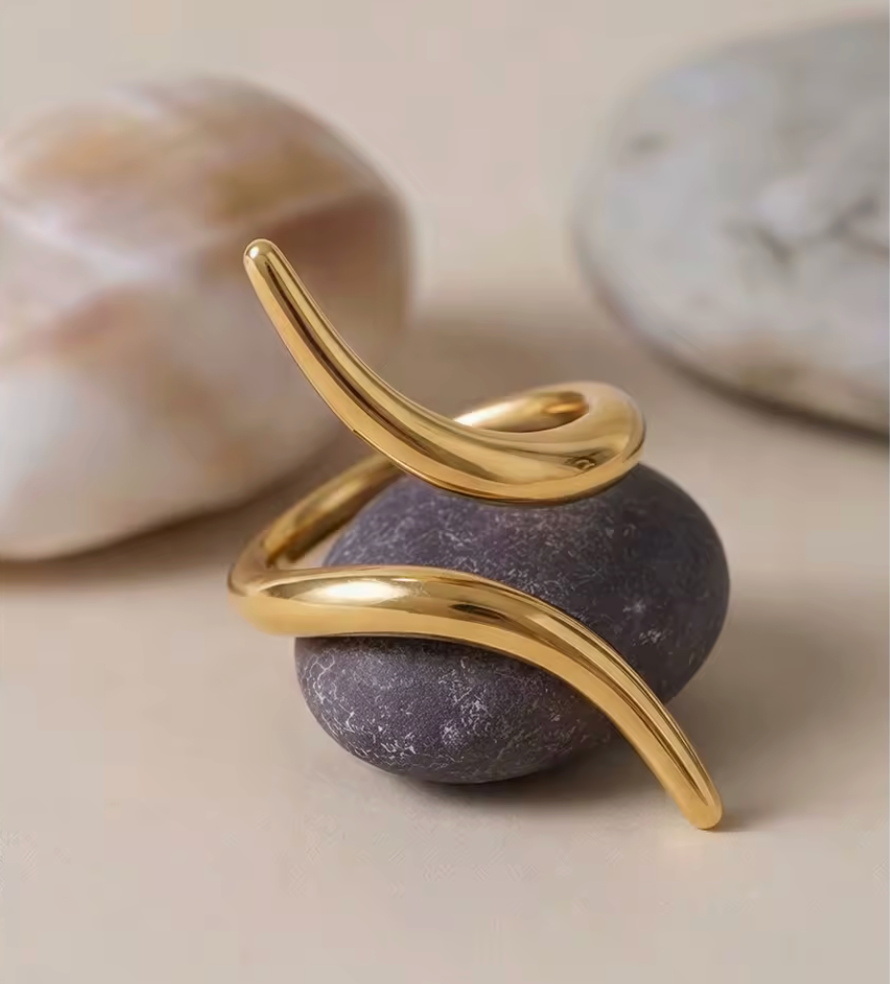 Tania Ring