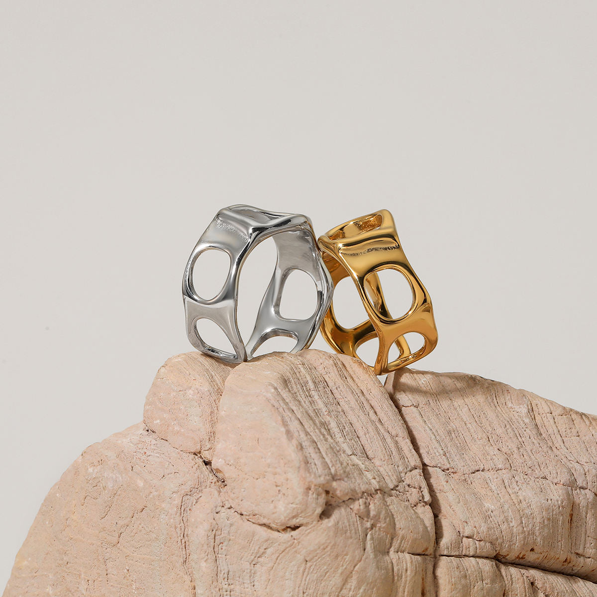 Mia Ring