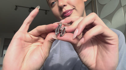 Kiss Ring